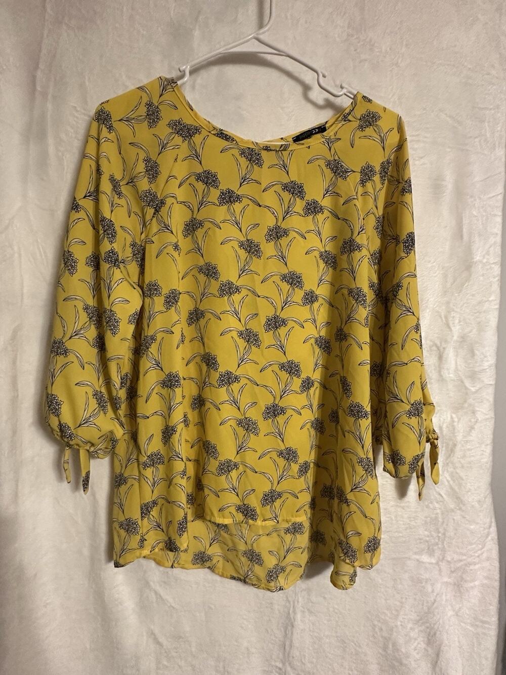 Papermoon Blouse Size Medium